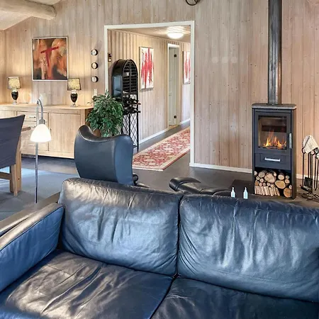 3 Bedroom Beautiful In Oksbol * Oster Vrogum