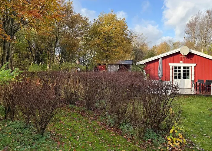 3 Bedroom Beautiful In Dom wakacyjny Oksbøl